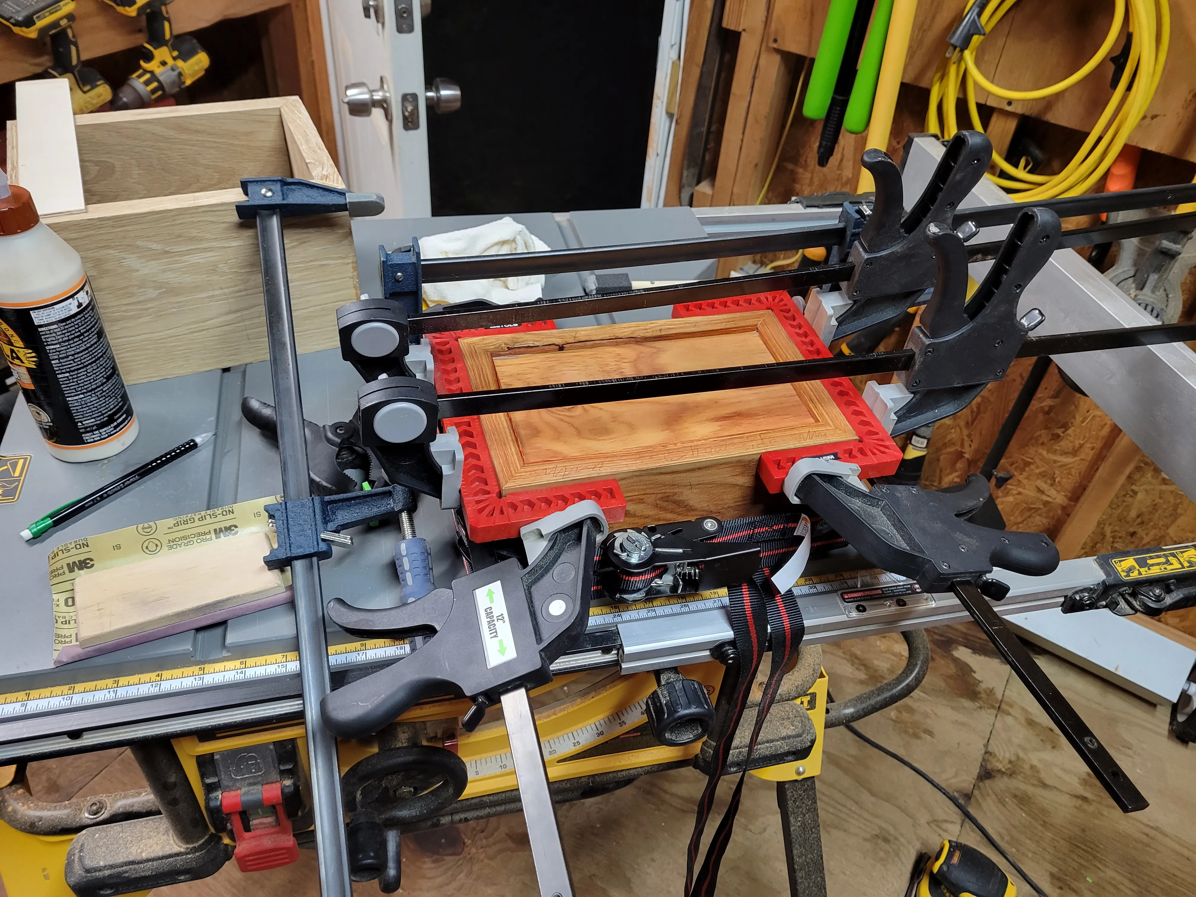 The box clamped up during glue-up